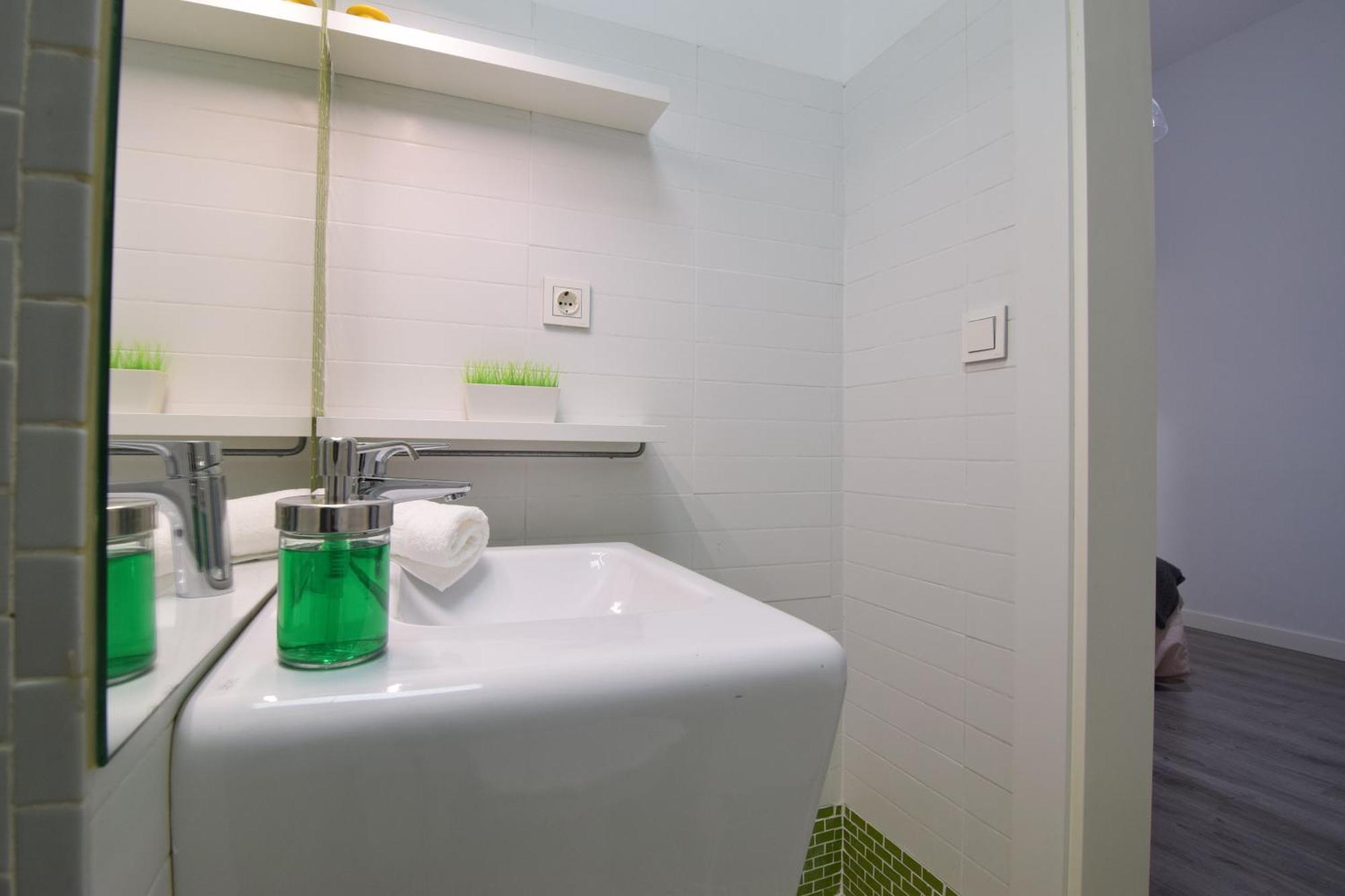 Apartamento Atarazanas Malaga Centro Historico Экстерьер фото