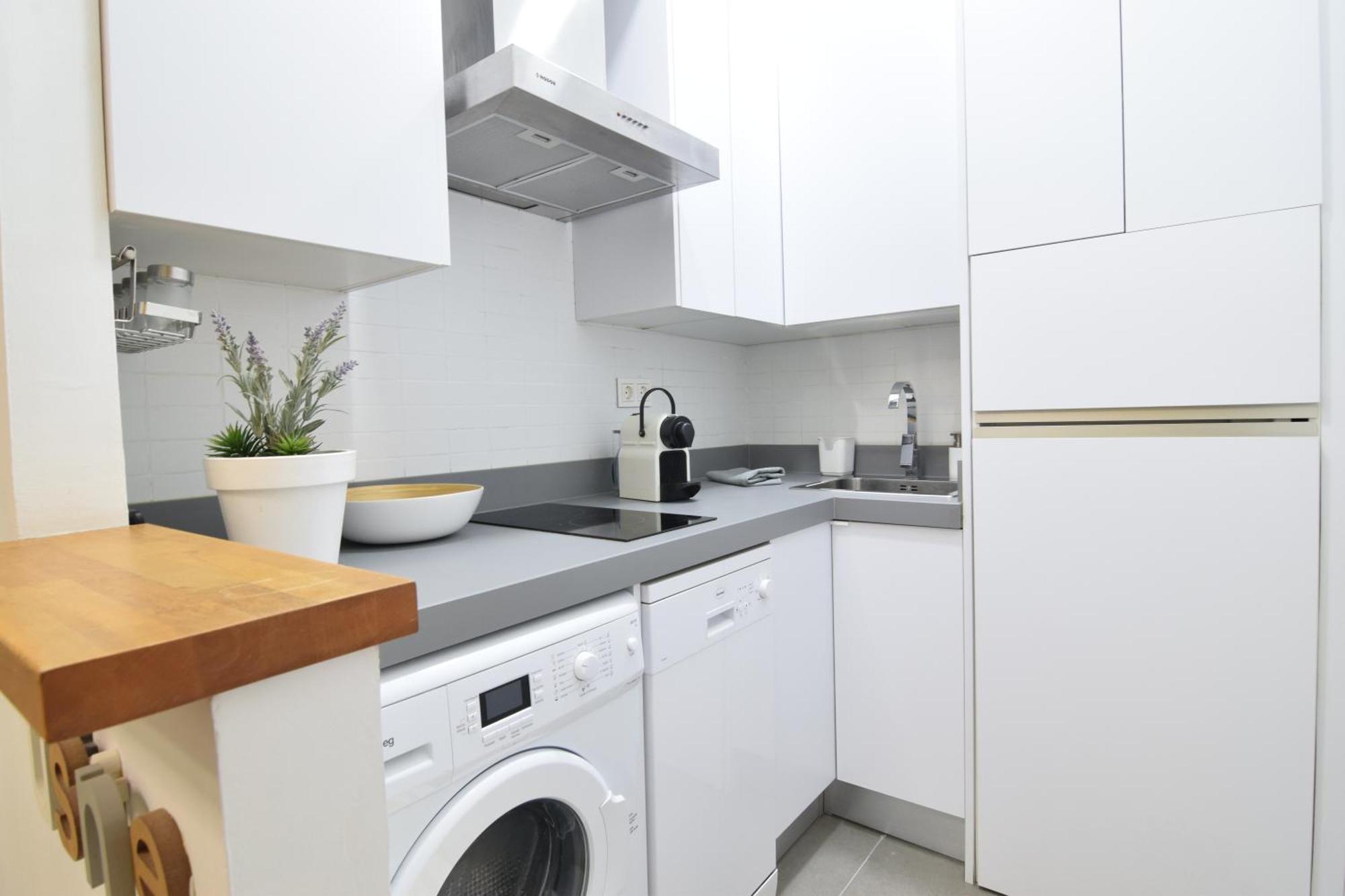 Apartamento Atarazanas Malaga Centro Historico Экстерьер фото